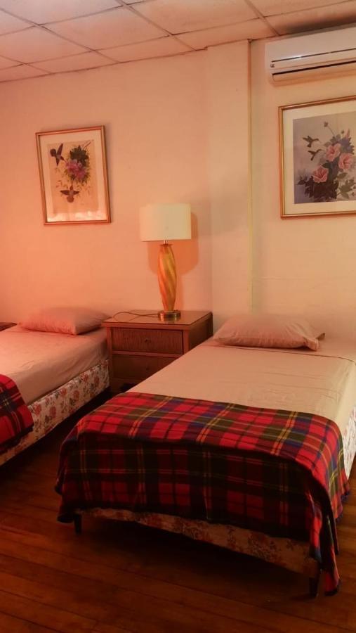 Carnetta'S House Hotel Maraval Ngoại thất bức ảnh